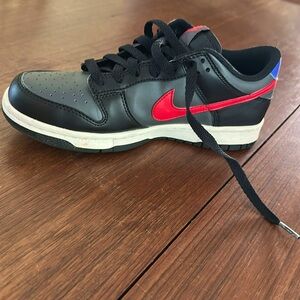 Nike dunks low GS 6